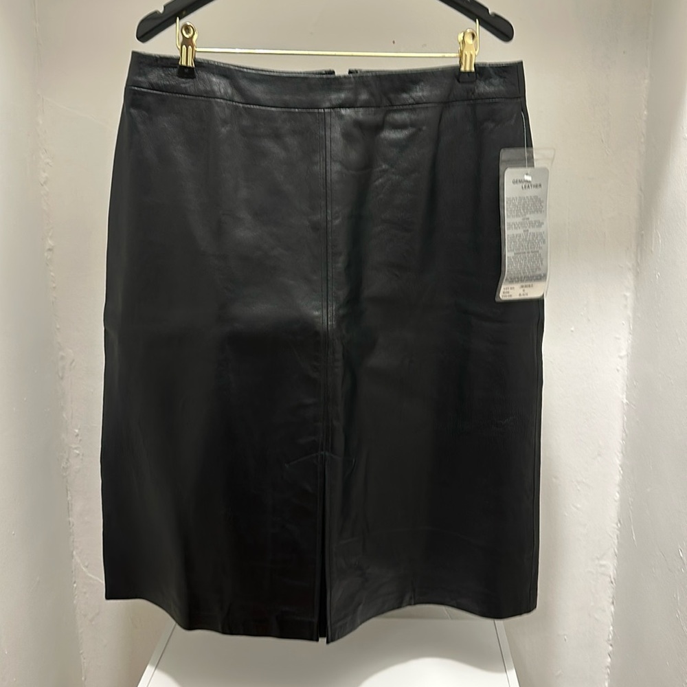 Tower Hill black leather skirt